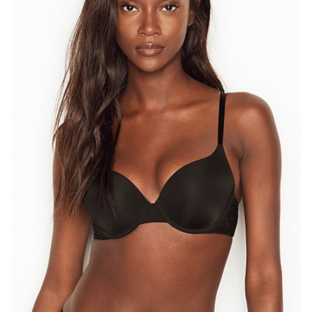 NWOT 2 Victoria’s Secret Push-up Bras